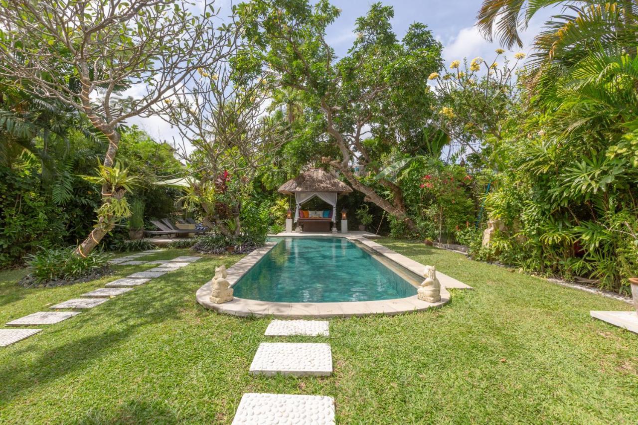 Villa Poppy Seminyak Kültér fotó